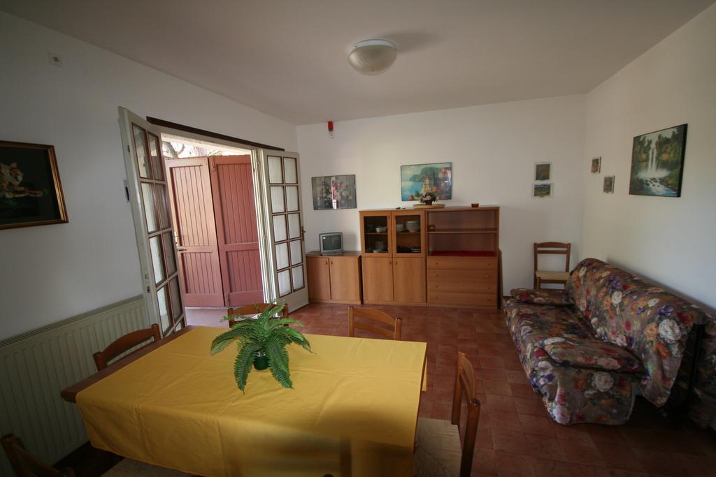 Ba - Villa Stella - 3 Apartments- Lignano Sabbiadoro Zewnętrze zdjęcie